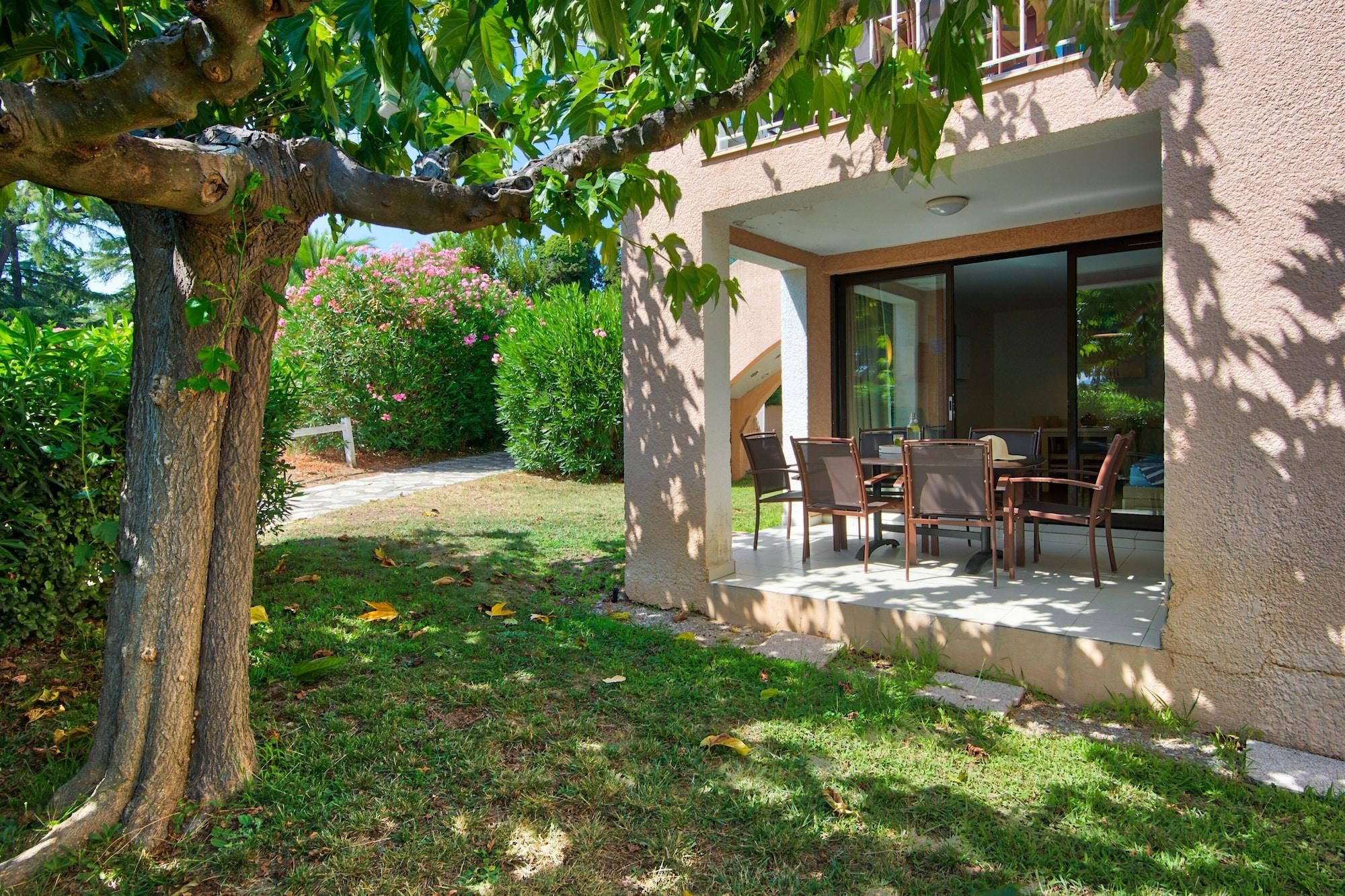 Residence Pierre & Vacances Les Parcs De Grimaud Dış mekan fotoğraf