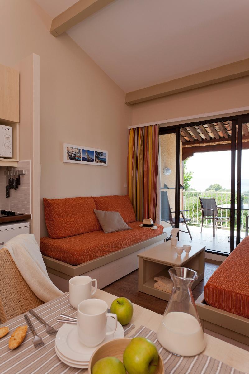 Residence Pierre & Vacances Les Parcs De Grimaud Dış mekan fotoğraf
