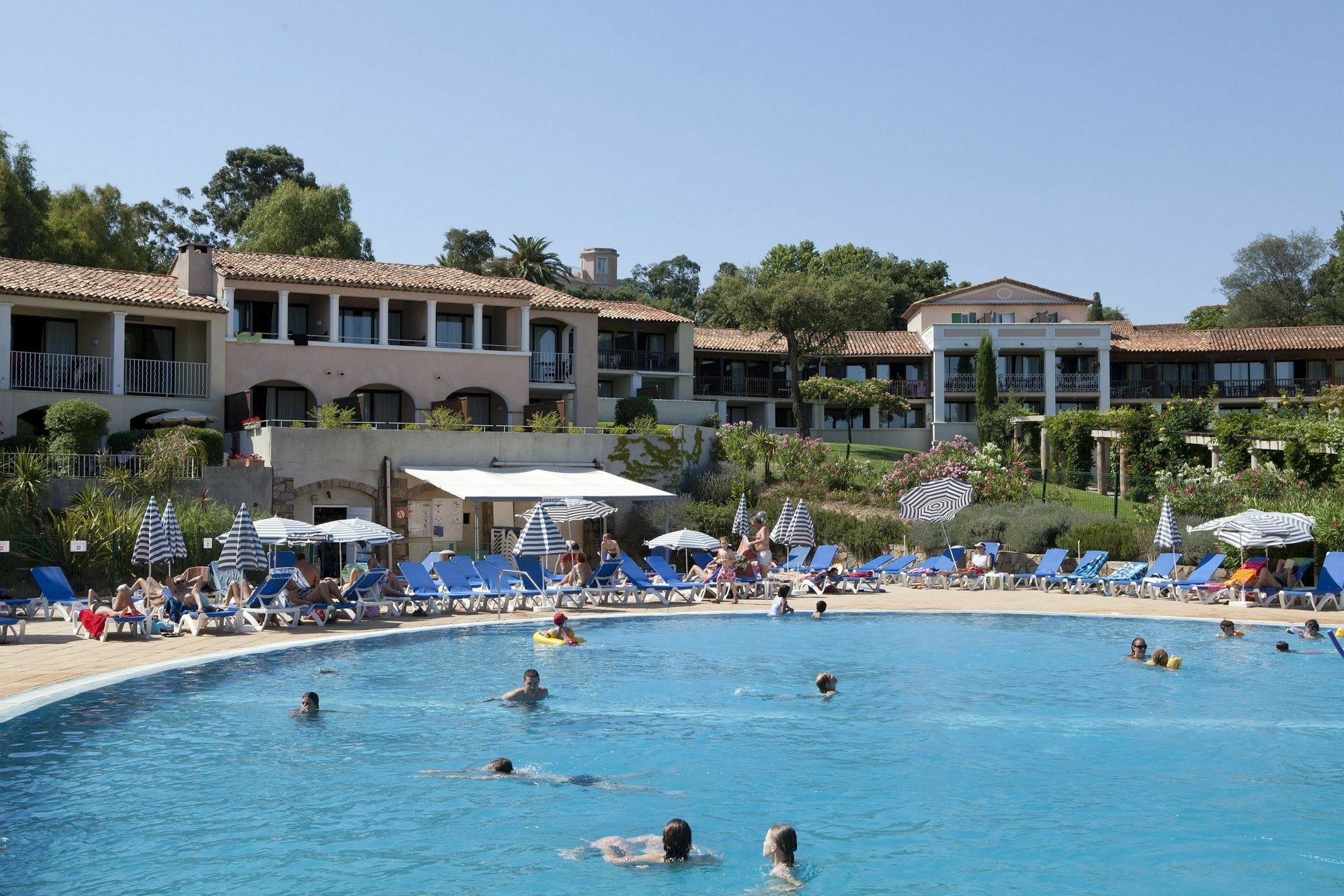 Residence Pierre & Vacances Les Parcs De Grimaud Dış mekan fotoğraf