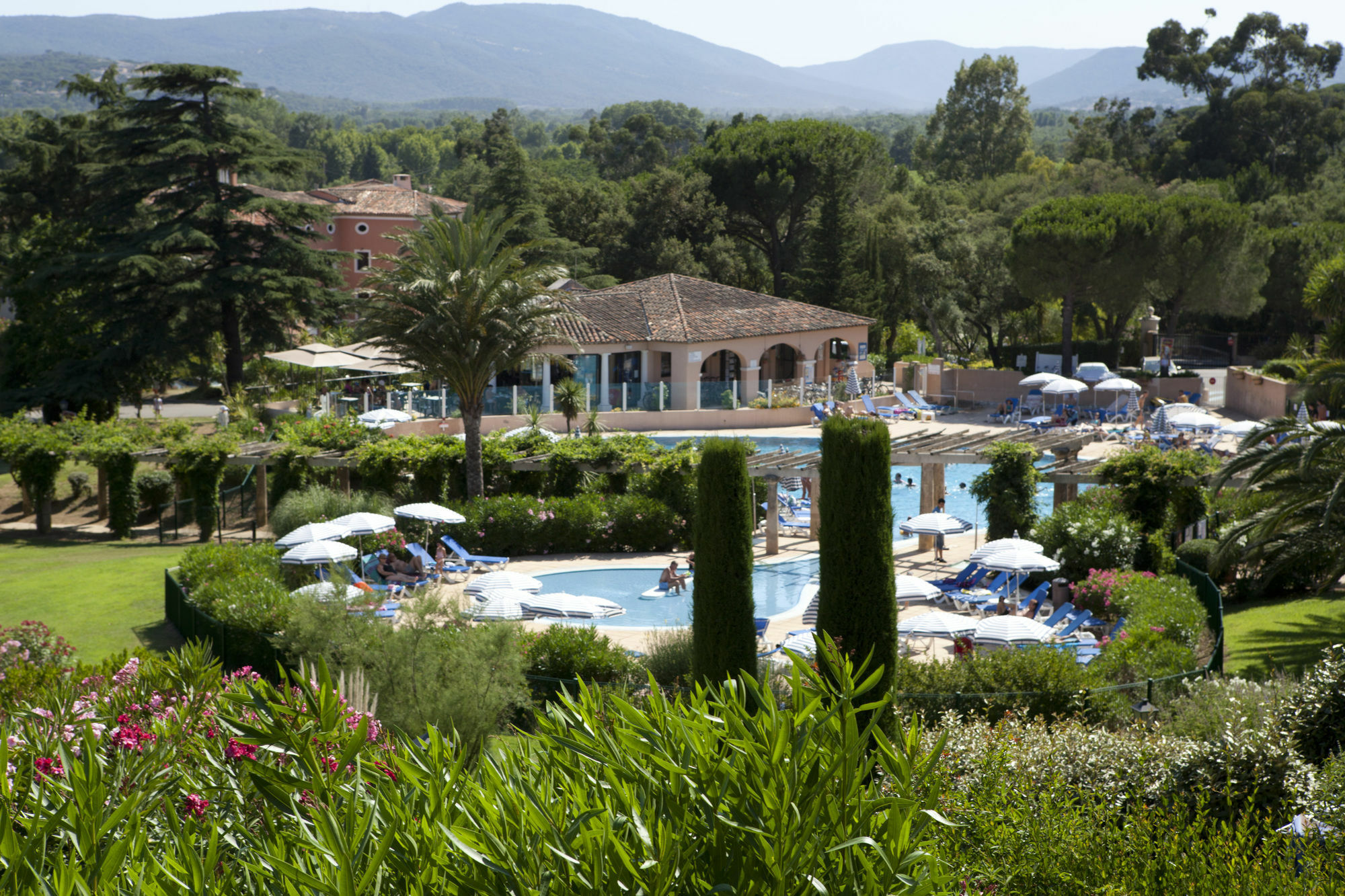 Residence Pierre & Vacances Les Parcs De Grimaud Dış mekan fotoğraf